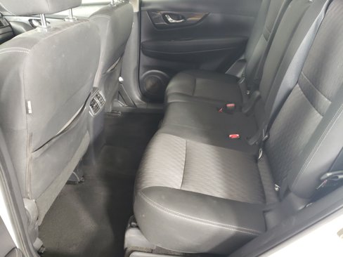 Used 2018 Nissan Rogue S image 10