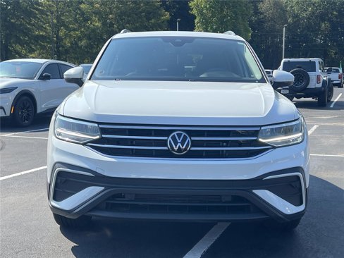 Used 2022 Volkswagen Tiguan SE w/ Panoramic Sunroof Package image 30