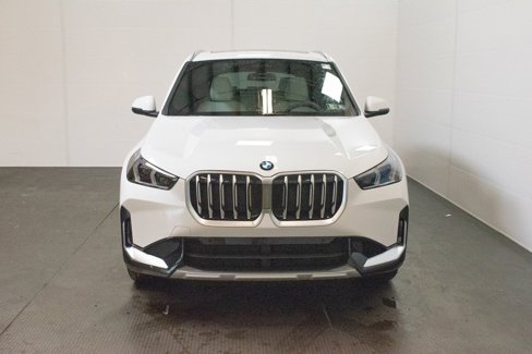 New 2026 BMW X1 xDrive28i w/ Convenience Package image 2