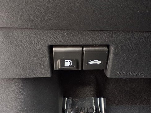 Used 2021 Nissan Kicks S image 14