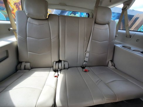 Used 2016 Cadillac Escalade ESV Luxury image 10