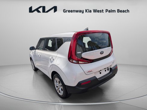 Certified 2021 Kia Soul LX image 6
