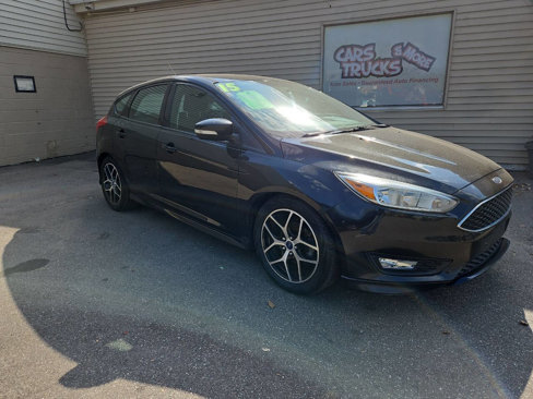 Used 2015 Ford Focus SE w/ SE Sport Package image 35