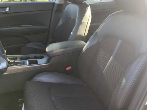 Used 2020 Kia Optima S image 16