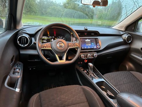 Used 2023 Nissan Kicks SV image 12