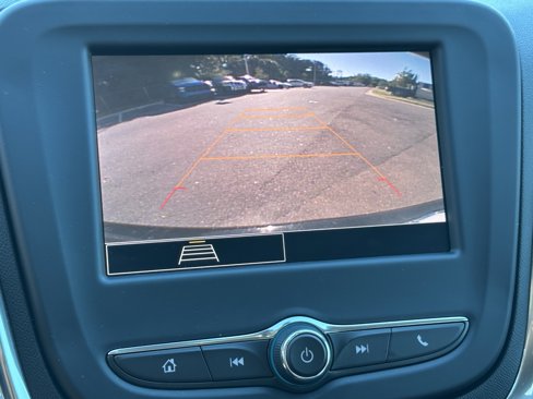 Used 2023 Chevrolet Equinox LT image 24