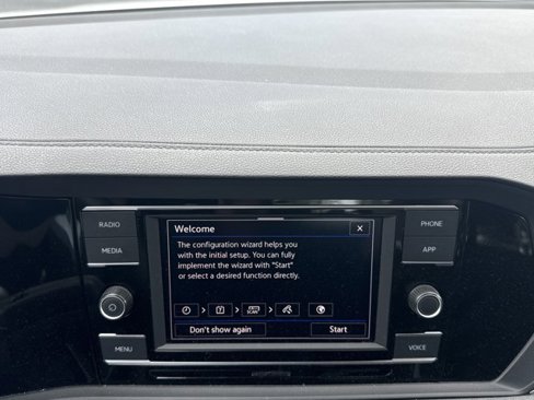 Used 2024 Volkswagen Jetta Sport image 12