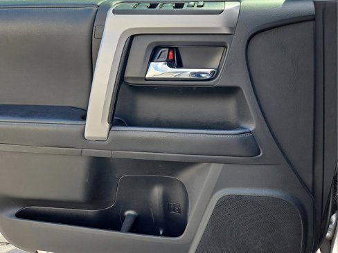 Used 2020 Toyota 4Runner SR5 image 23