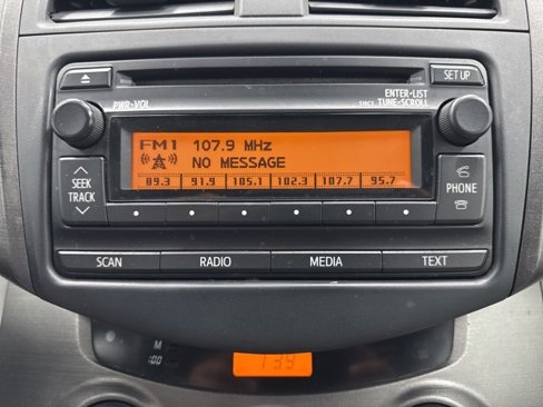 Used 2012 Toyota RAV4 FWD image 14