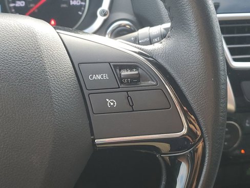 Used 2018 Mitsubishi Eclipse Cross SEL image 32