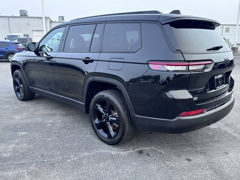 Used 2023 Jeep Grand Cherokee L Laredo image 7