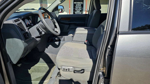Used 2006 Dodge Ram 2500 Truck SLT w/ Quad Cab Big Horn Value Group image 13