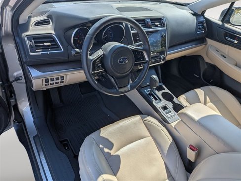 Used 2019 Subaru Outback 2.5i Limited w/ Popular Package #2 image 11