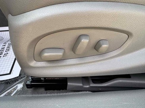 Used 2019 Chevrolet Impala LT image 17