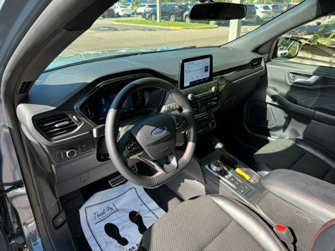 Used 2024 Ford Escape ST-Line image 3