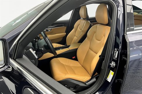 Used 2017 Volvo S90 T5 Momentum w/ Vision Package image 25