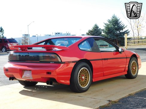 Used 1988 Pontiac Fiero GT image 4