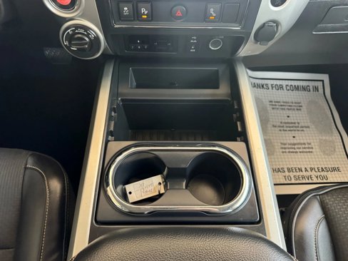 Used 2017 Nissan Titan PRO-4X image 21