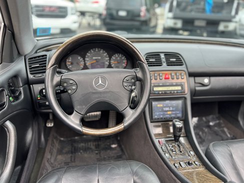 Used 2002 Mercedes-Benz CLK 55 AMG Cabriolet image 13