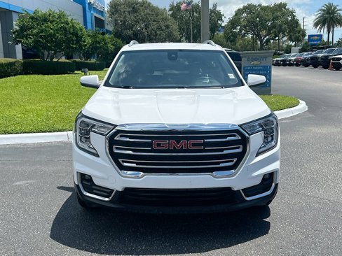 Certified 2023 GMC Terrain SLT image 2