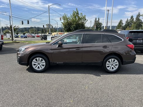 Used 2019 Subaru Outback 2.5i Premium image 2