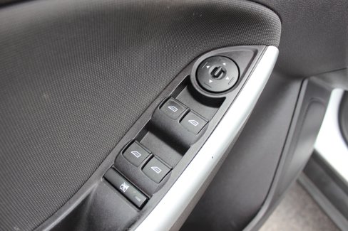 Used 2014 Ford Focus SE w/ Equipment Group 201A image 15