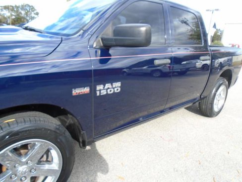 Used 2014 RAM 1500 Express image 9
