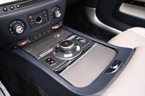 Certified 2020 Rolls-Royce Dawn image 17