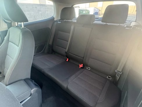 Used 2012 Volkswagen Golf TDI image 13