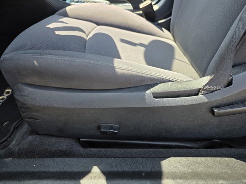 Used 2014 Chrysler 200 Touring image 11