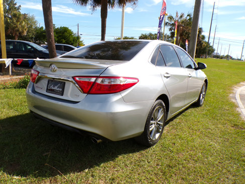 Used 2017 Toyota Camry SE image 7