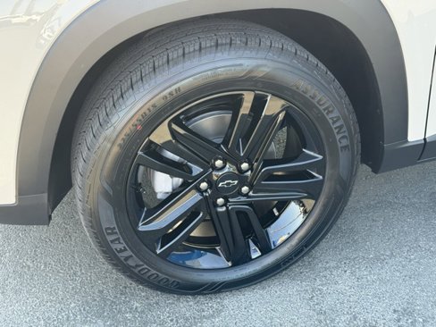 New 2026 Chevrolet Trax ACTIV w/ Sunroof Package image 4