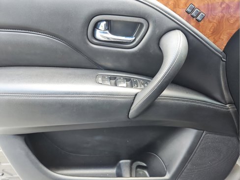 Used 2019 INFINITI QX80 Luxe image 16