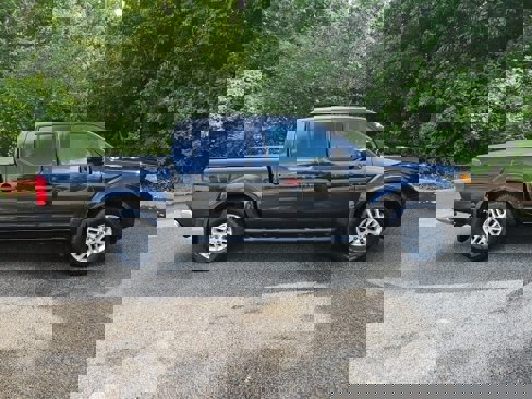Used 2019 Nissan Frontier SV w/ Value Truck Package image 2