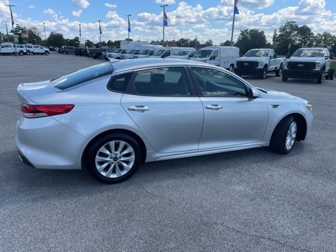 Used 2017 Kia Optima LX image 12