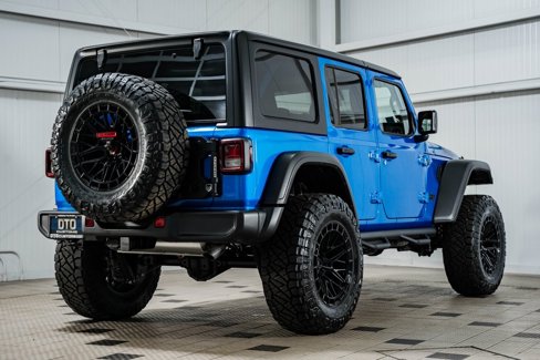 Used 2024 Jeep Wrangler Willys image 8