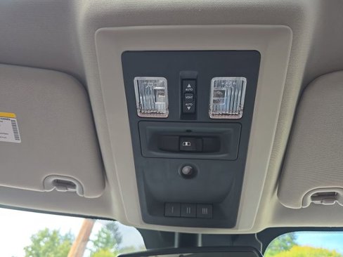 Used 2015 RAM 1500 Sport w/ Ignition Orange Sport Package image 21