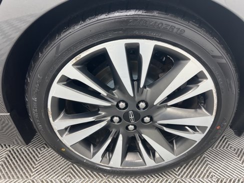 Used 2019 Lincoln MKZ Reserve image 9