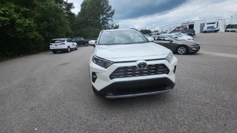 Used 2021 Toyota RAV4 Limited image 8