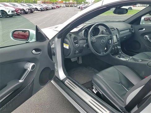 Used 2006 Mercedes-Benz SLK 280 w/ Comfort Pkg image 11