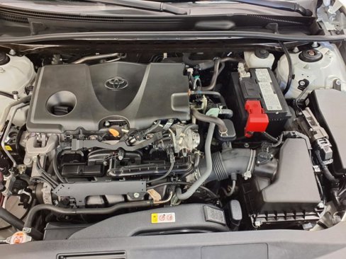 Used 2021 Toyota Camry LE image 27