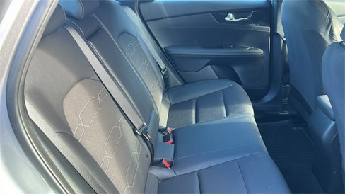 Used 2024 Kia Forte GT-Line image 14