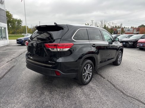 Used 2018 Toyota Highlander XLE image 7