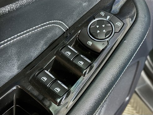 Used 2020 Ford Edge Titanium w/ Cargo Accessory Package image 17