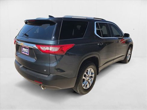 Used 2018 Chevrolet Traverse LT image 5