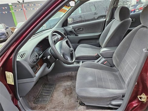 Used 1997 Nissan Altima GXE image 13