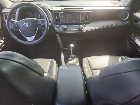 Used 2017 Toyota RAV4 Limited image 11