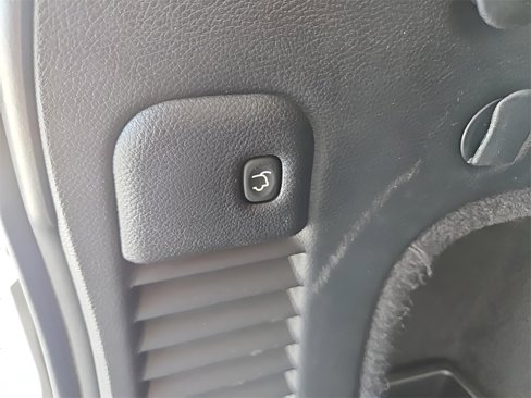 Used 2019 Jeep Grand Cherokee Limited image 26