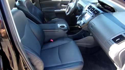 Used 2012 Toyota Prius V Five image 14