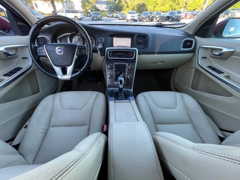 Used 2015 Volvo V60 T5 Premier Plus image 12